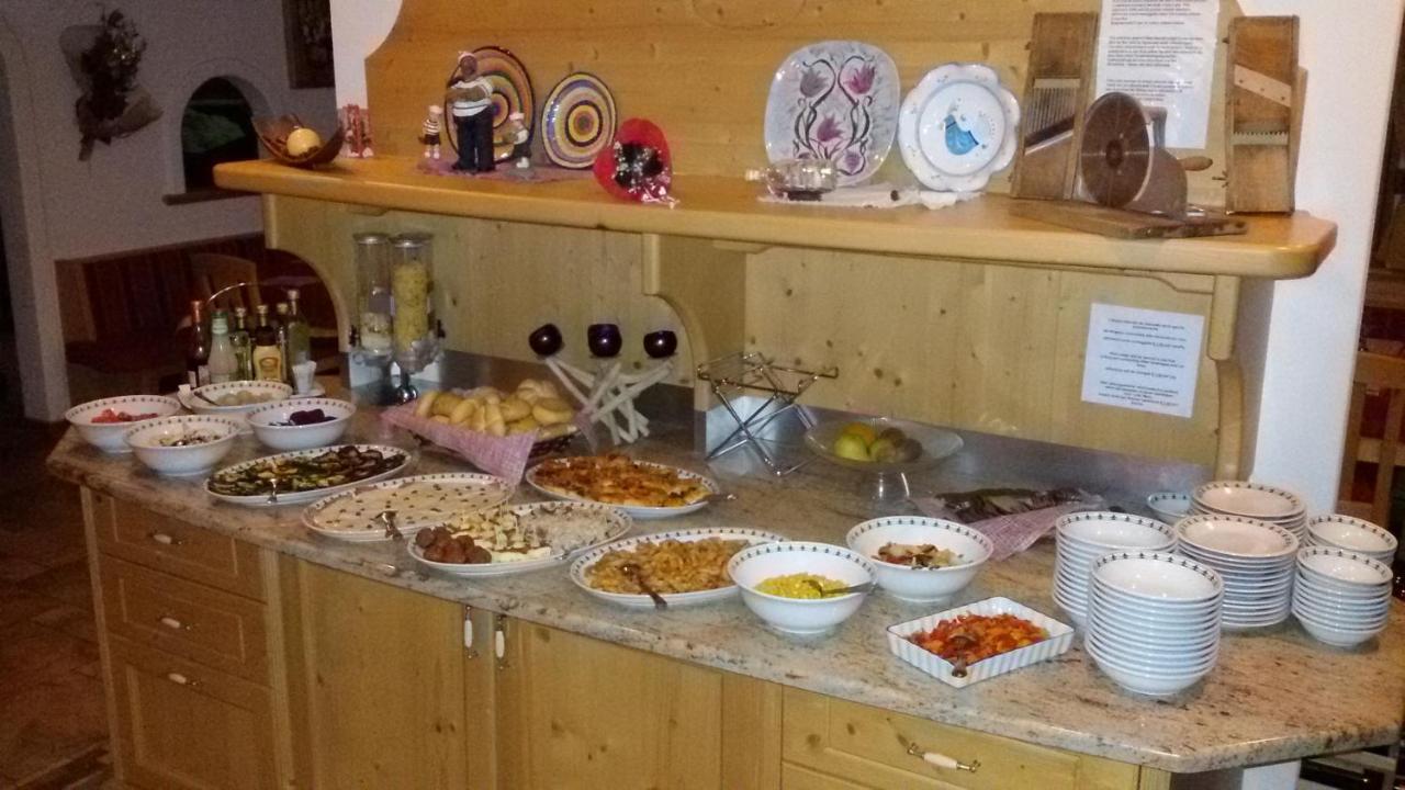 קאמפיטלו די פאסה Hotel Ciamol מראה חיצוני תמונה
