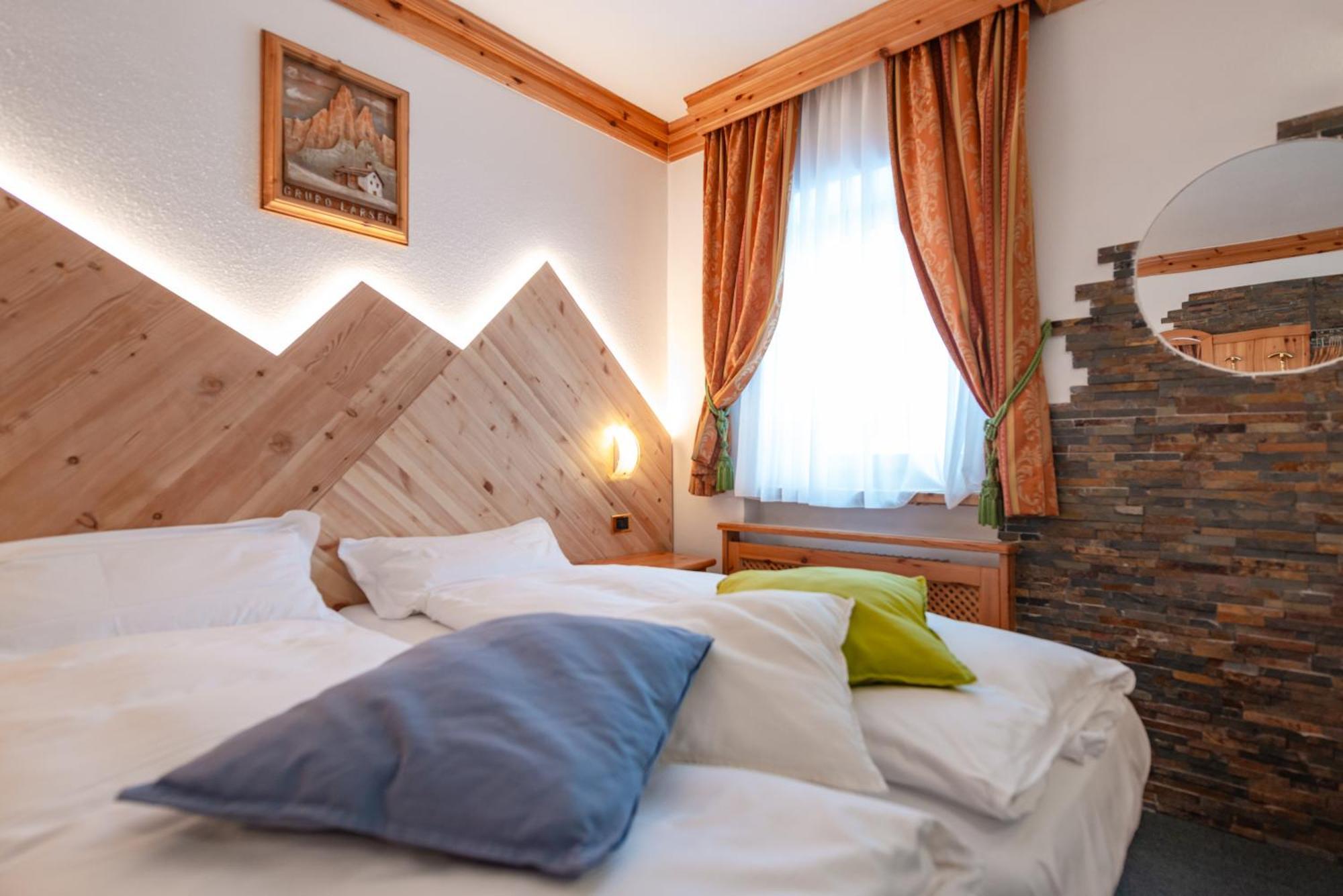 קאמפיטלו די פאסה Hotel Ciamol מראה חיצוני תמונה